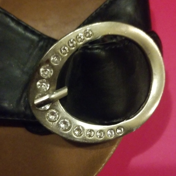 Black strap and wood heel heels *QUPID* - Picture 2 of 5